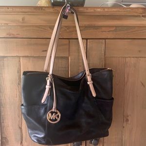 Michael Kors black shoulder purse